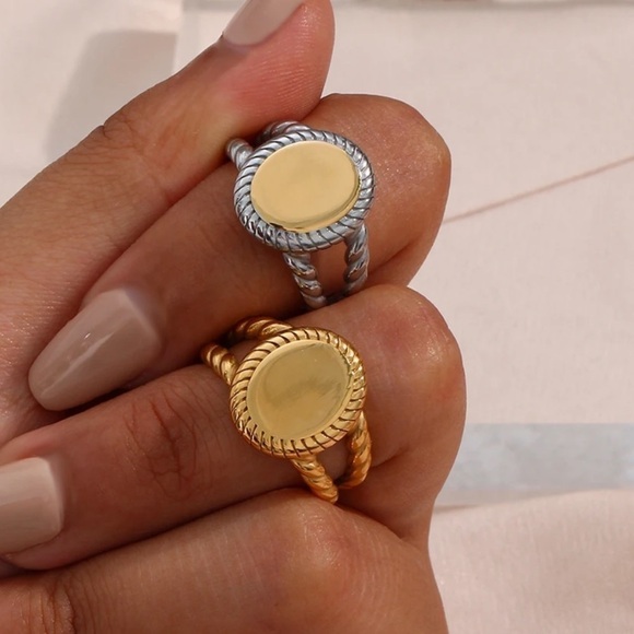 NEW Unique Gold or Silver Retro Oval Ring - Picture 1 of 9